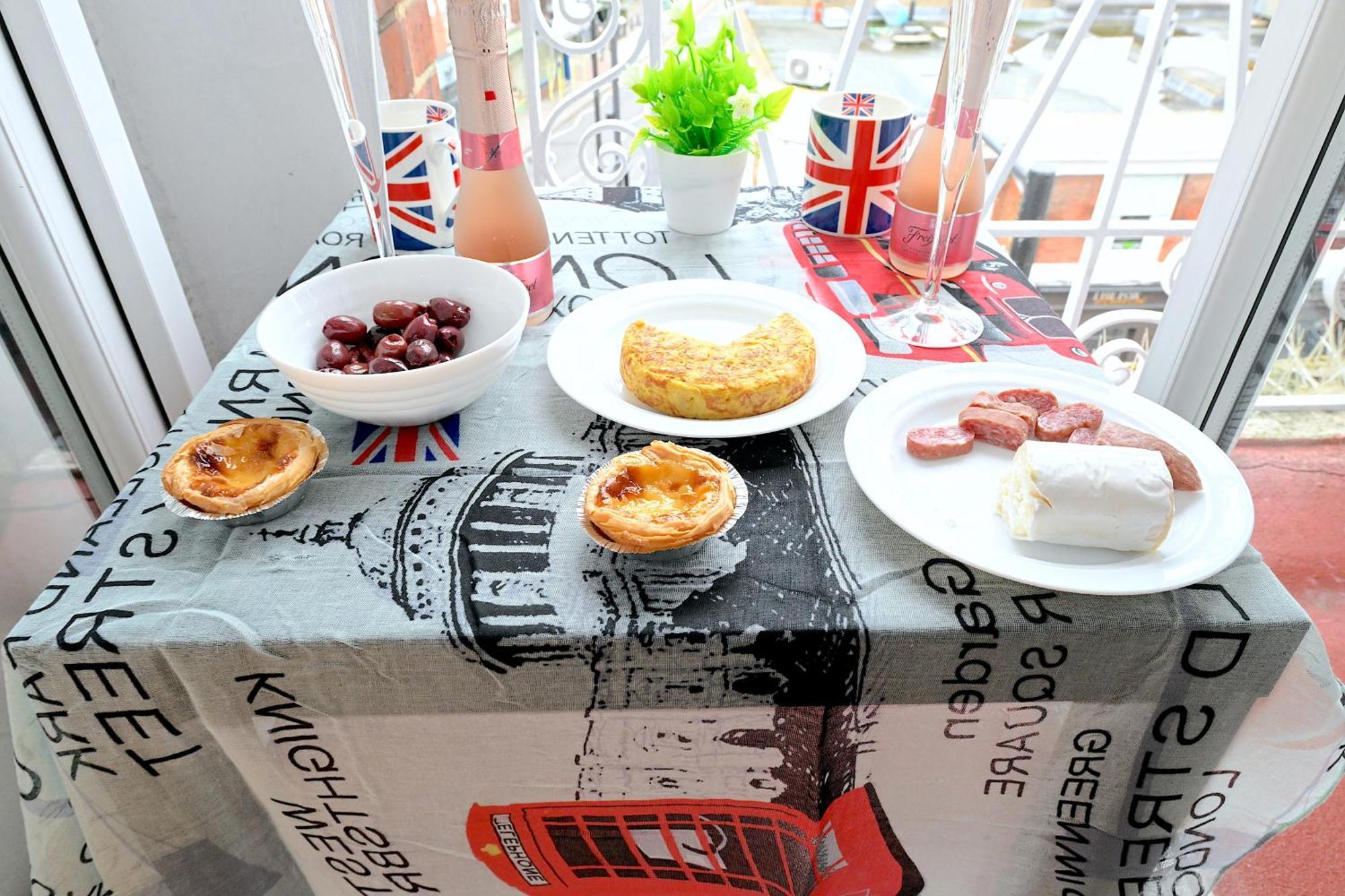 Stunning 3 Bedroom Serviced Flat In North London Eksteriør bilde